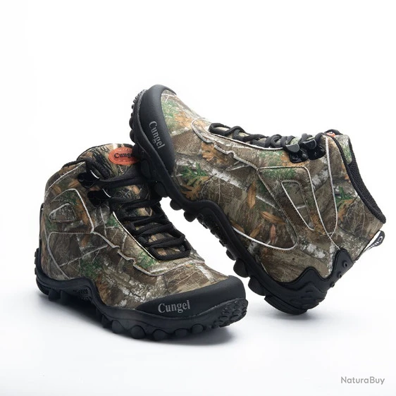 Chaussures Imperméables, Camo Feuilles, Tailles 39 à 45. 3 Chaussures Imperméables, Camo Feuilles, Tailles 39 à 45.