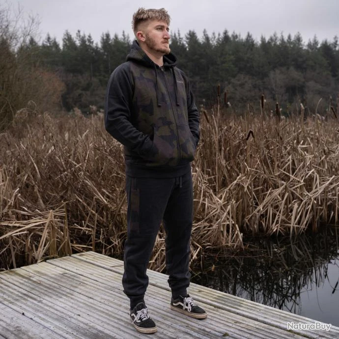 Avid Carp Distortion Onesie XXL 3 Avid Carp Distortion Onesie XXL