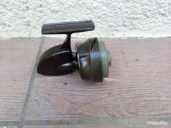 MOULINET COLLECTOR TRES RARE . LUXOR RELAX CAPOTE EN PARFAIT ETAT DE FONCTIONNEMENT . -Pêche Soldes Magasin 00003 MOULINET COLLECTOR TRES RARE . LUXOR RELAX CAPOTE EN PARFAIT ETAT DE FONCTIONNEMENT