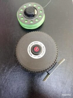 MOULINET MOUCHE AUTOMATIC MITCHELL 710 AVEC SES DEUX BOBINES . PARFAIT ETAT . PETIT PRIX . -Pêche Soldes Magasin 00003 MOULINET MOUCHE AUTOMATIC MITCHELL 710 AVEC SES DEUX BOBINES . PARFAIT ETAT . PETIT PRIX