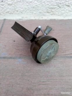 MOULINET COLLECTOR TRES RARE . LUXOR RELAX CAPOTE EN PARFAIT ETAT DE FONCTIONNEMENT . -Pêche Soldes Magasin 00005 MOULINET COLLECTOR TRES RARE . LUXOR RELAX CAPOTE EN PARFAIT ETAT DE FONCTIONNEMENT