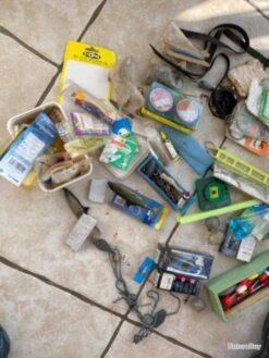 Lot Accessoires De Pêche Environ 12 Kilos -Pêche Soldes Magasin 00009 Lot accessoires de peche environ 12 kilos